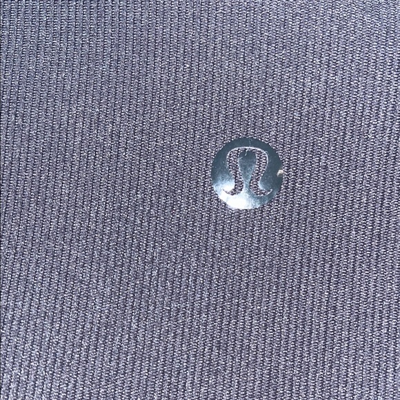 lululemon athletica Black Crop Top - Picture 5 of 6